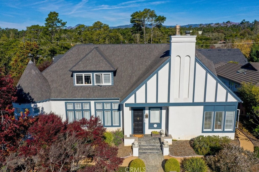 1105 Pinewood Dr, Cambria, CA 93428-2926