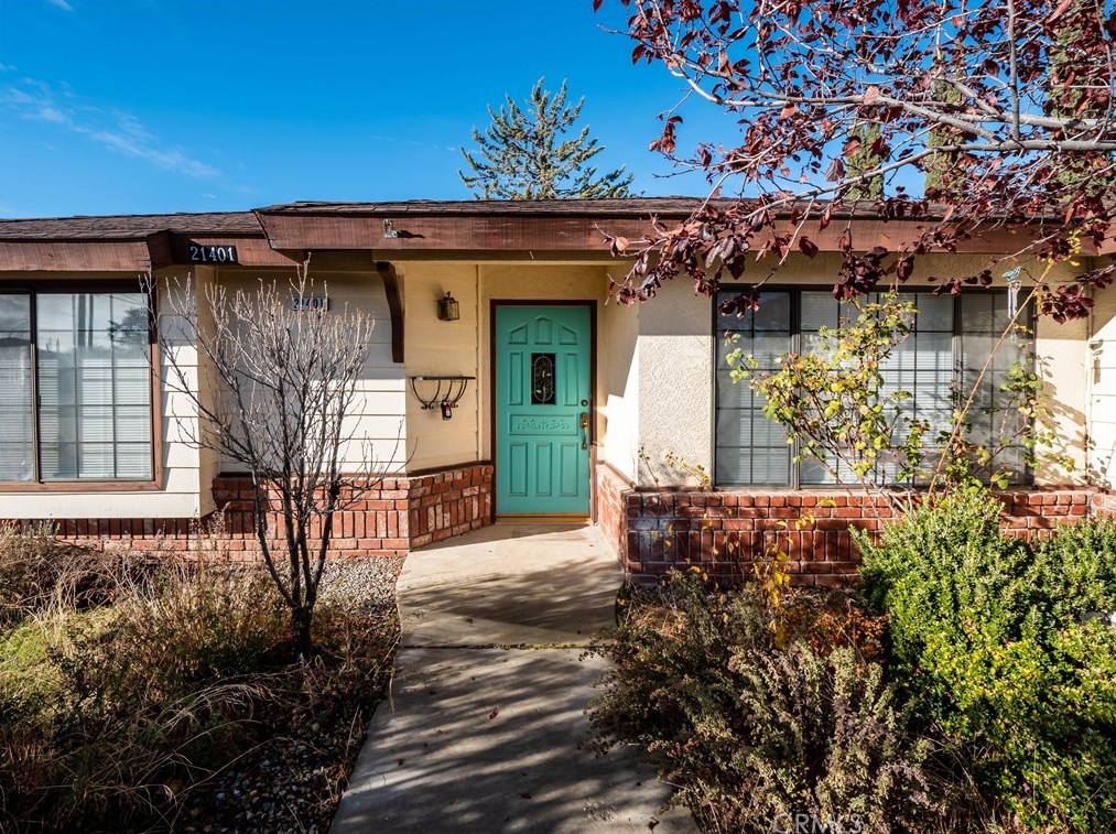 21401 Silver Dr, Tehachapi, CA 93561