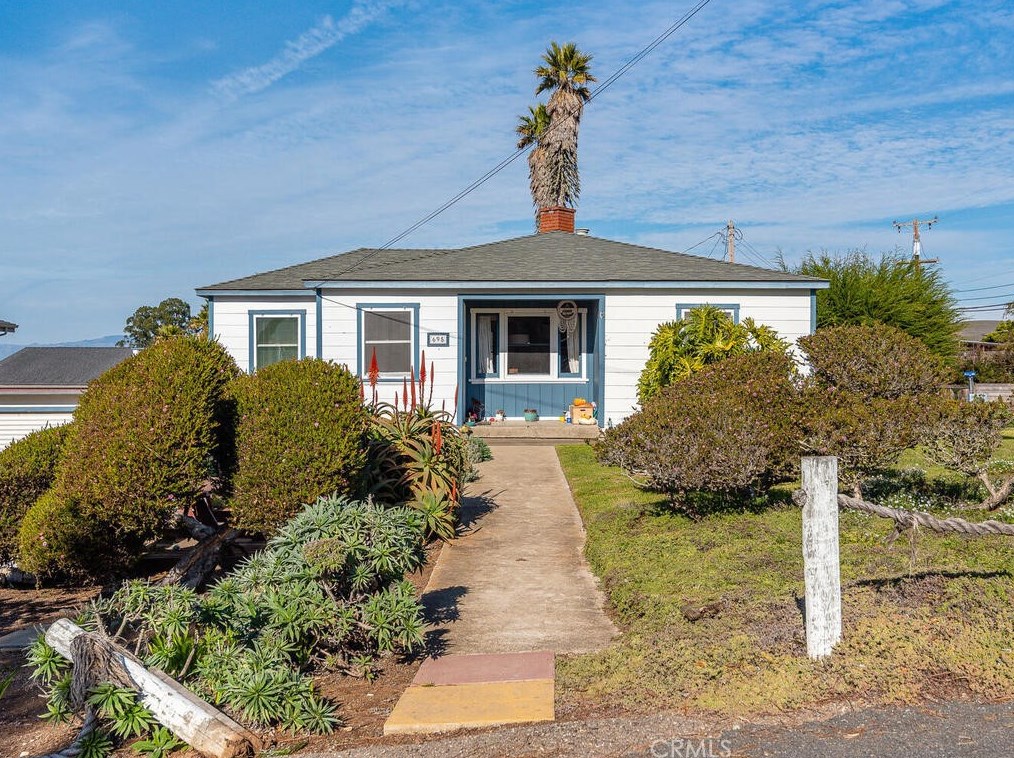 695 Olive St, Morro Bay, CA 93442