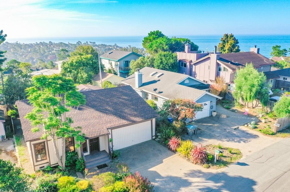 672 Warwick St, Cambria, CA 93428