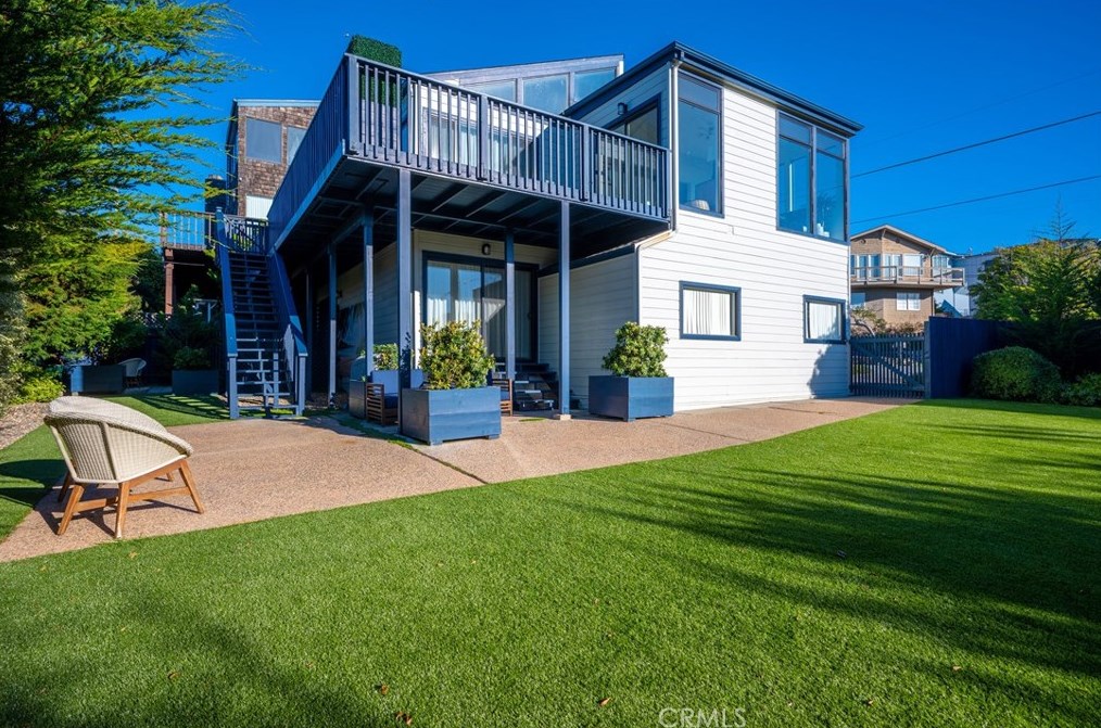 365 Bristol St, Cambria, CA 93428-2745
