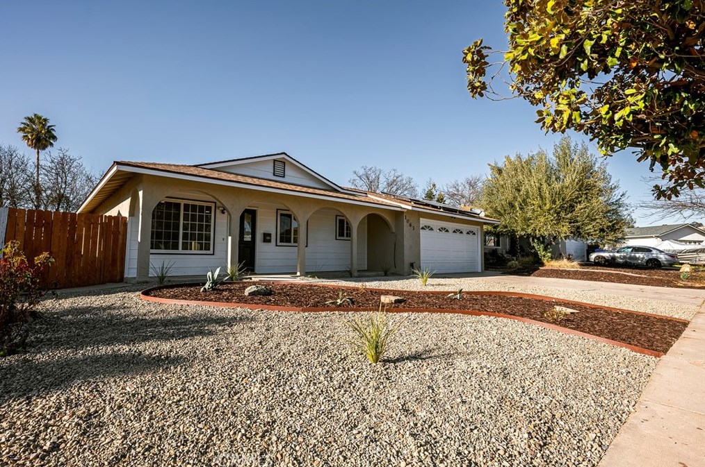 1063 Sylvia Cir, Lake Nacimiento, CA 93446