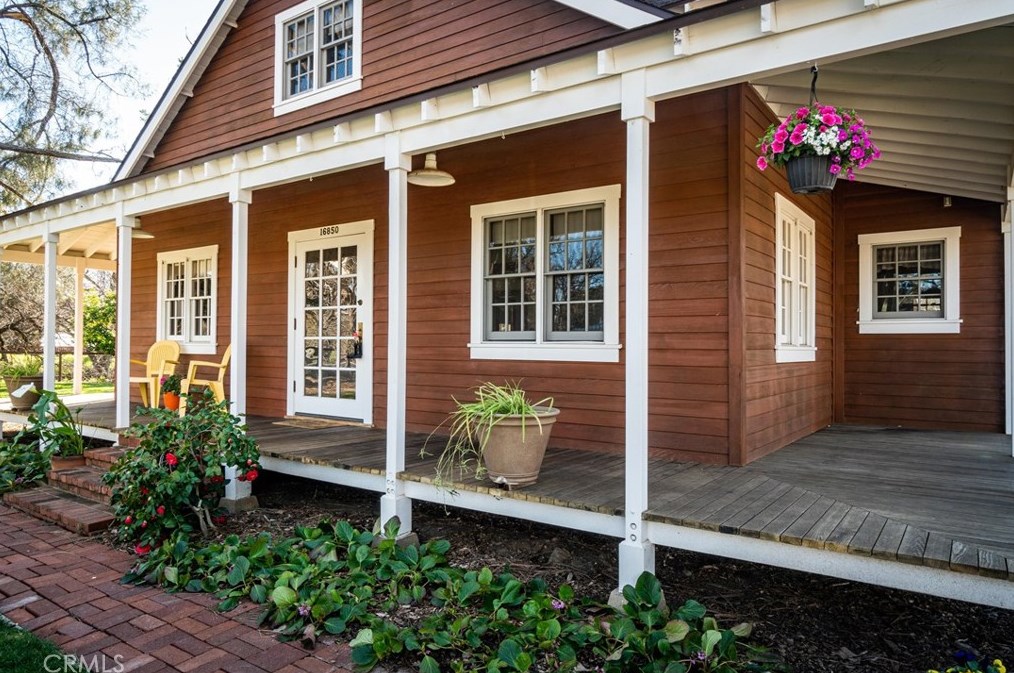 16850 Walnut Ave, Atascadero CA  93422-6622 exterior