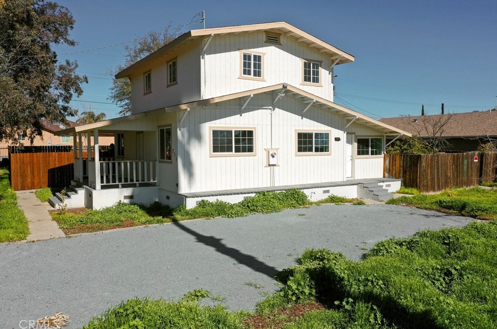 715 S Union Ave, Avenal, CA 93204