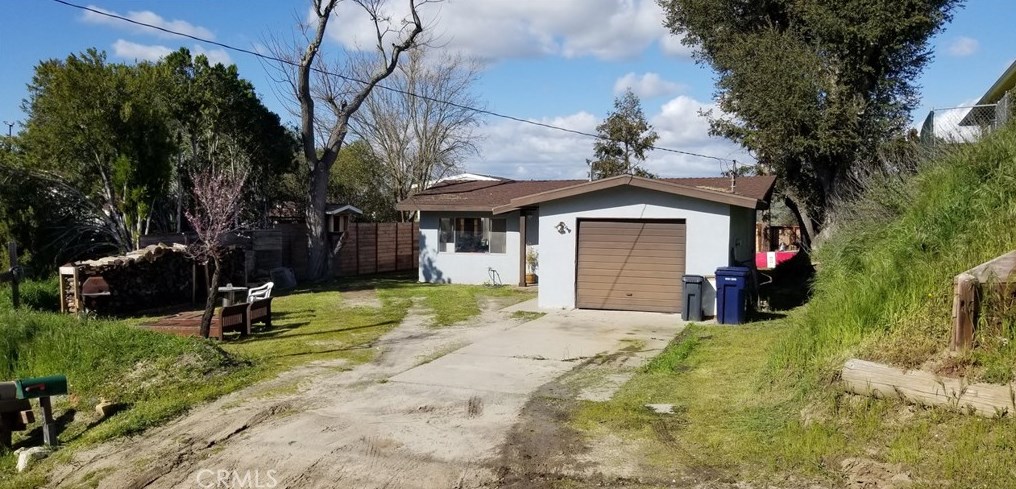 4255 Estrada Ave, Atascadero, CA 93422-3033