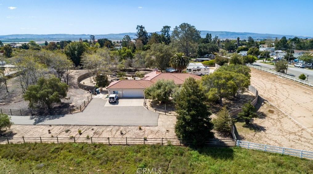 1310 Lassen Dr, Nipomo, CA 93444-5507