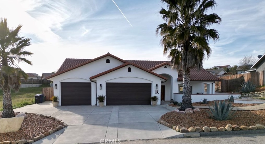 3635 Lakeside Village Dr, Lake Nacimiento, CA 93446