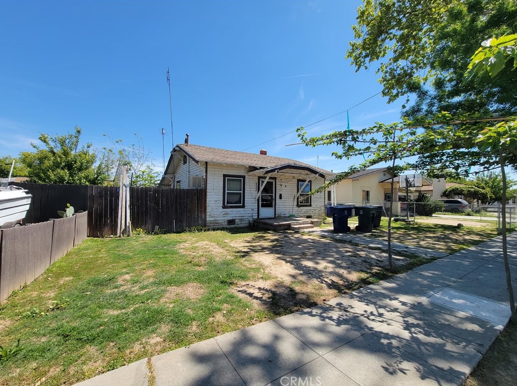 311 N A St, Madera, CA 93638