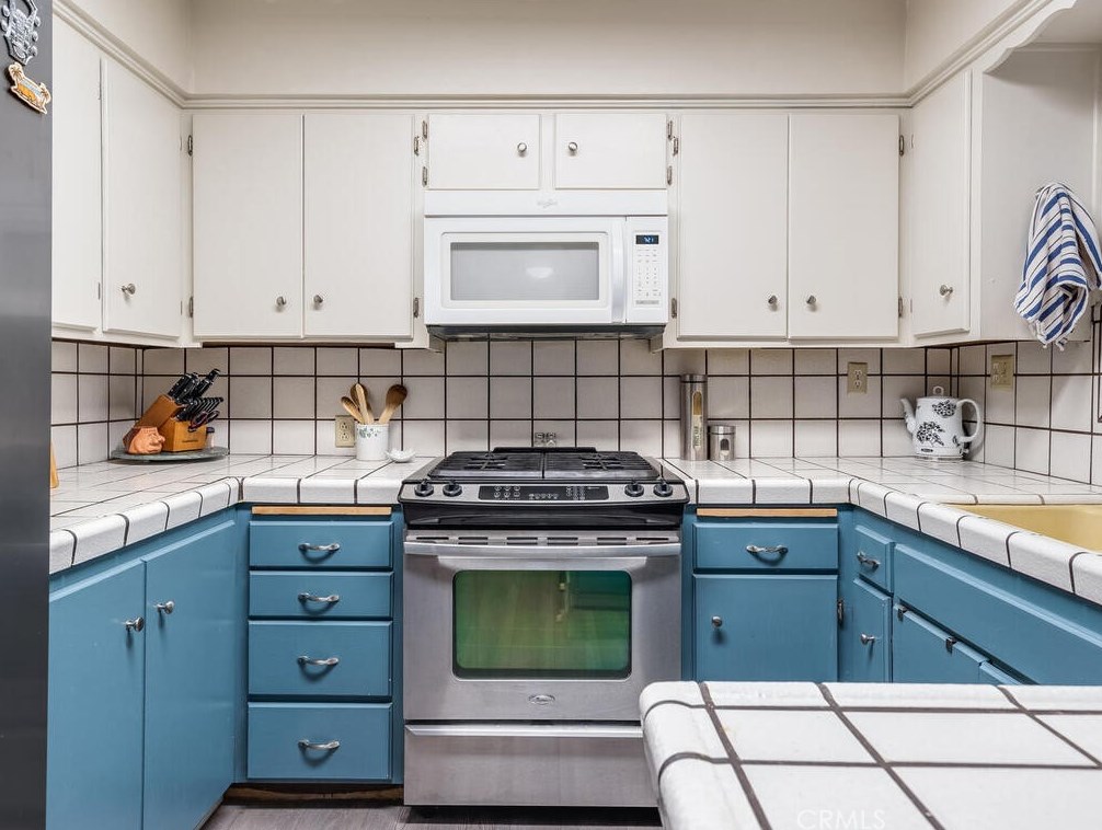 9307 Santa Lucia Rd, Atascadero CA  93422-2351 exterior