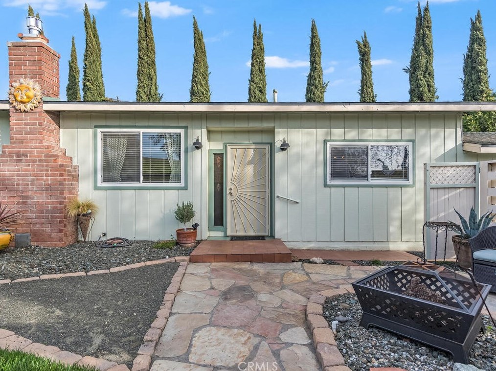 9307 Santa Lucia Rd, Atascadero CA  93422-2351 exterior