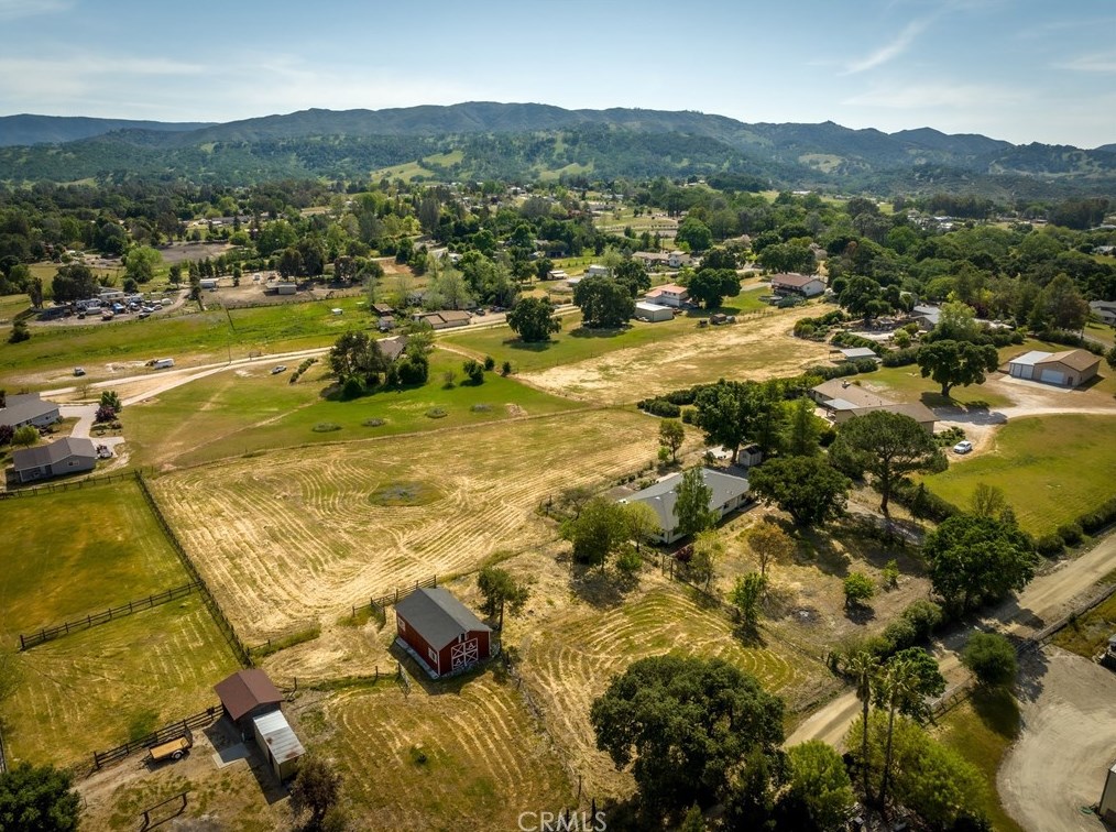 9368 Carmel Rd, Atascadero, CA 93422-6365