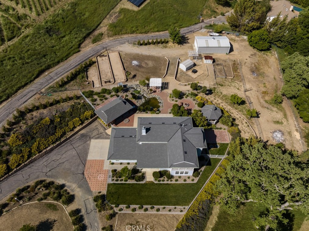 915 Lenosa Ln, Atascadero, CA 93422-1387