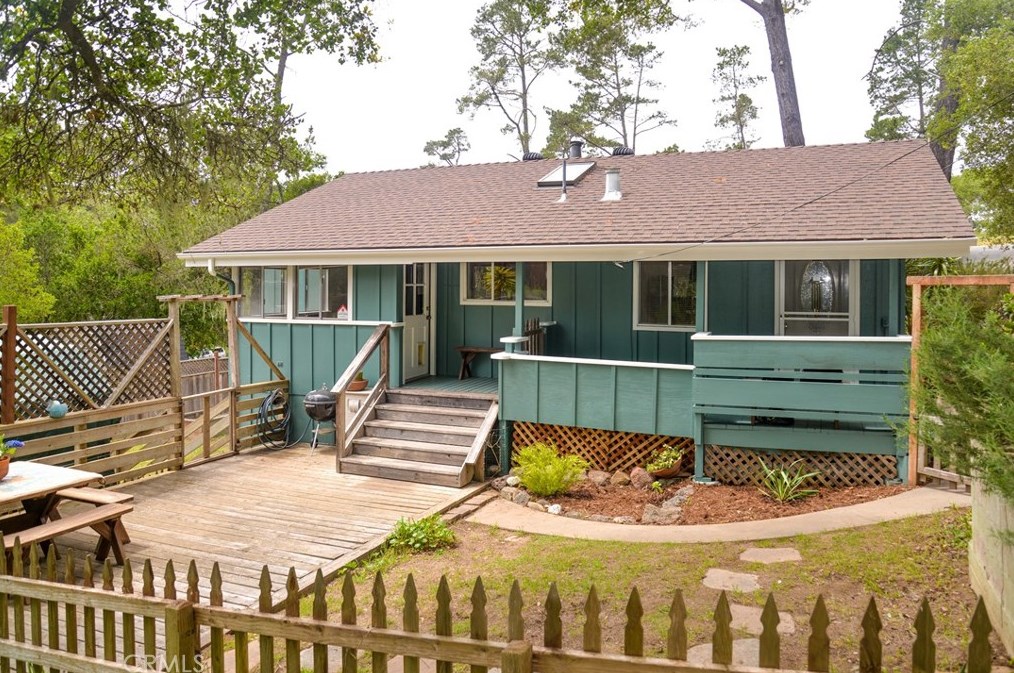 1791 Bradford Rd, Cambria, CA 93428-5861