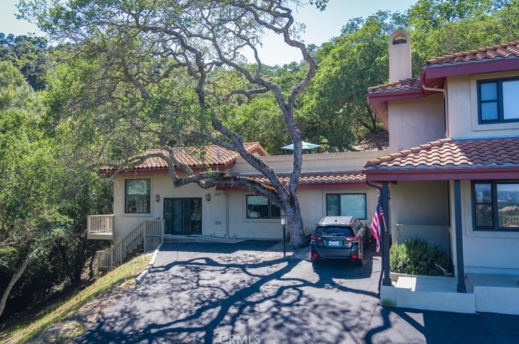 9263 Lucinda Ln, Atascadero, CA 93422-2125