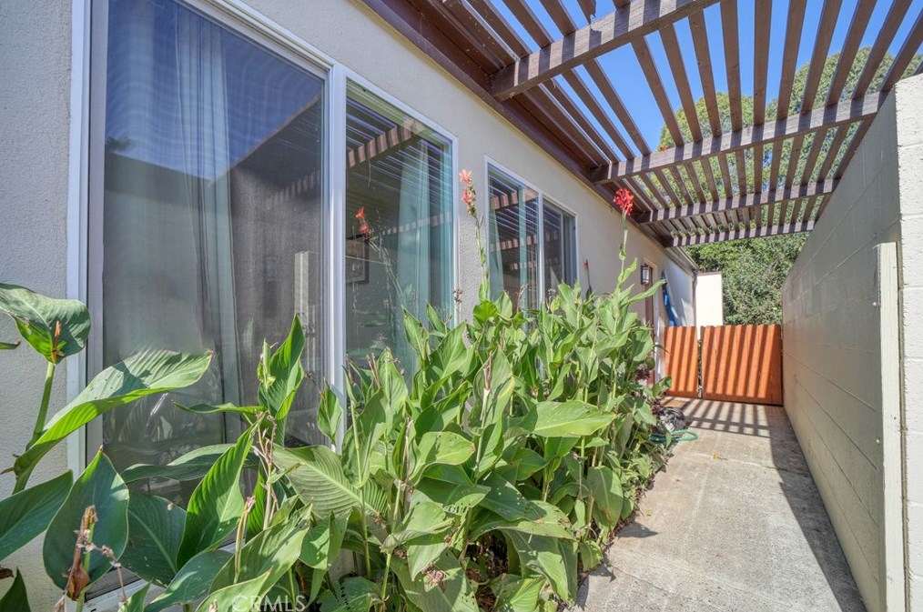1186 Oceanaire Dr, San Luis Obispo, CA 93405