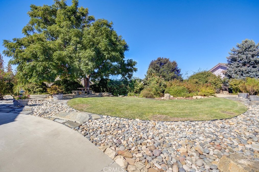 448 Morgan Ln, Lake Nacimiento, CA 93446