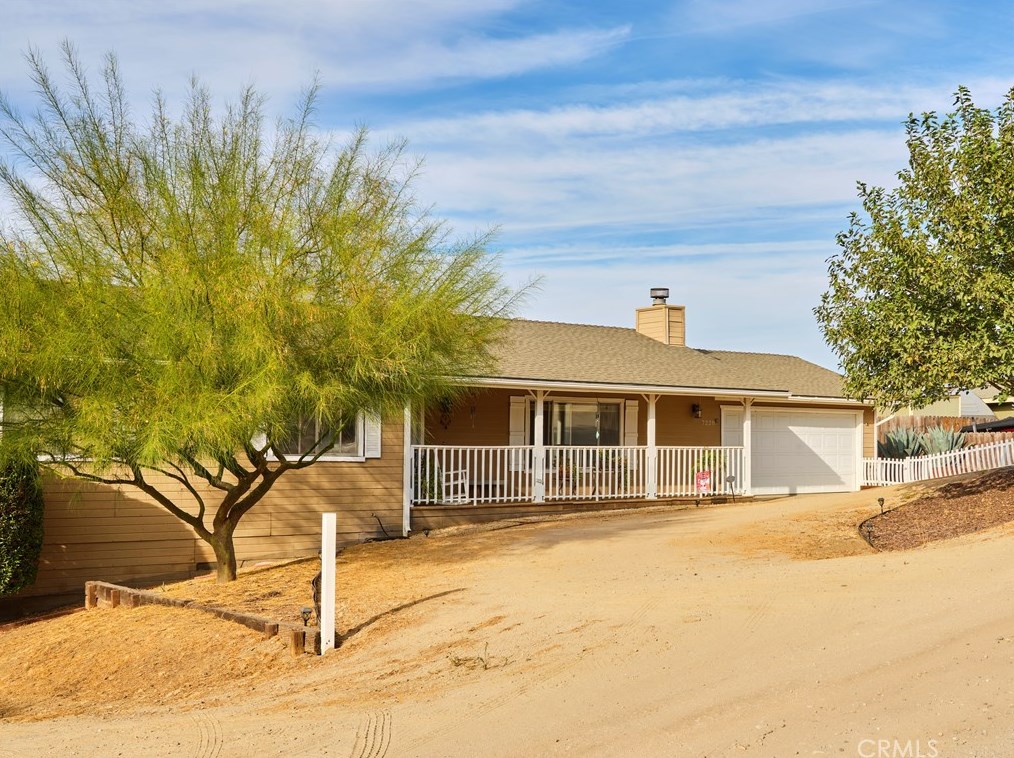 7220 Iverson Pl, Lake Nacimiento, CA 93446
