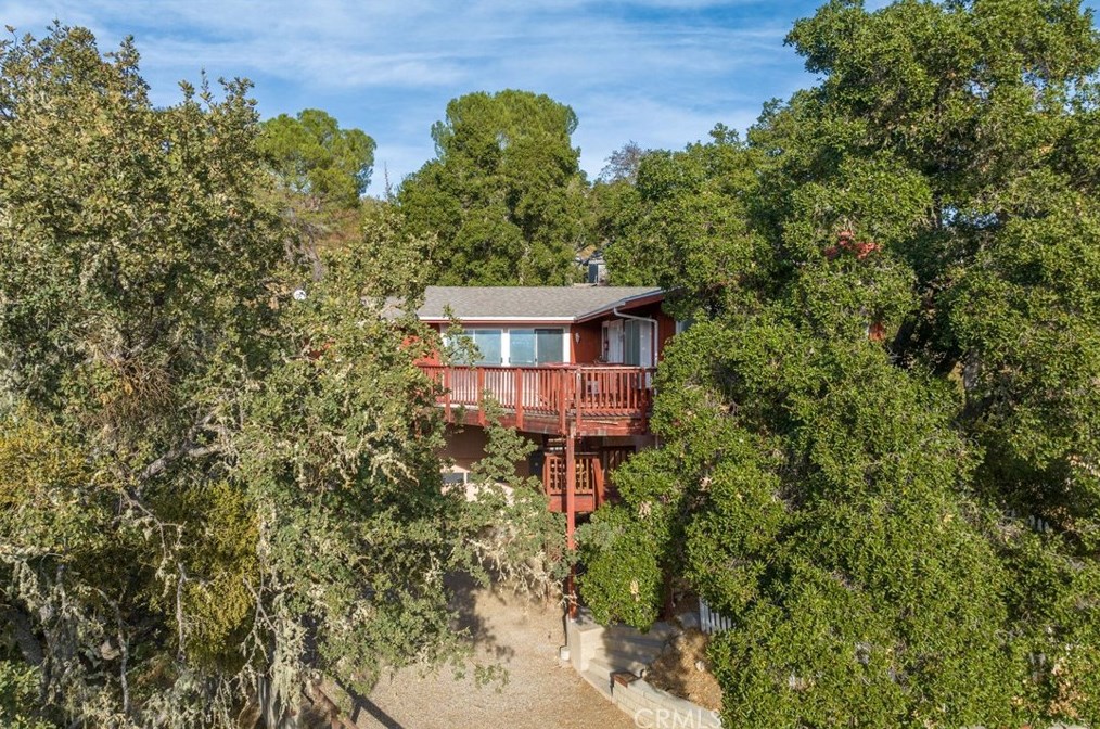 2265 Lariat Loop, Lake Nacimiento, CA 93426