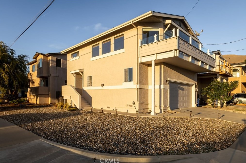 301 Mindoro St, Morro Bay, CA 93442