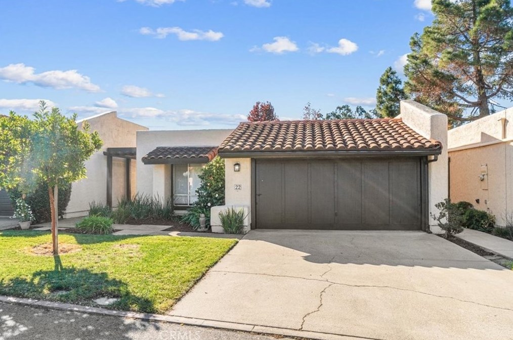22 Vista Ln, San Luis Obispo, CA 93401
