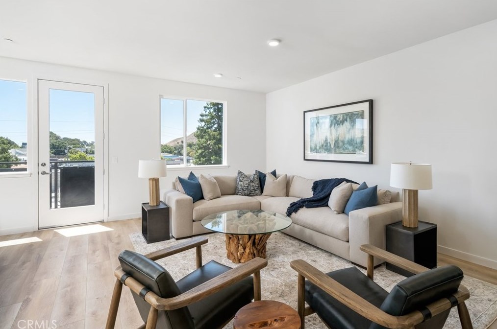 2475 Victoria Ave #204, San Luis Obispo, CA 93401