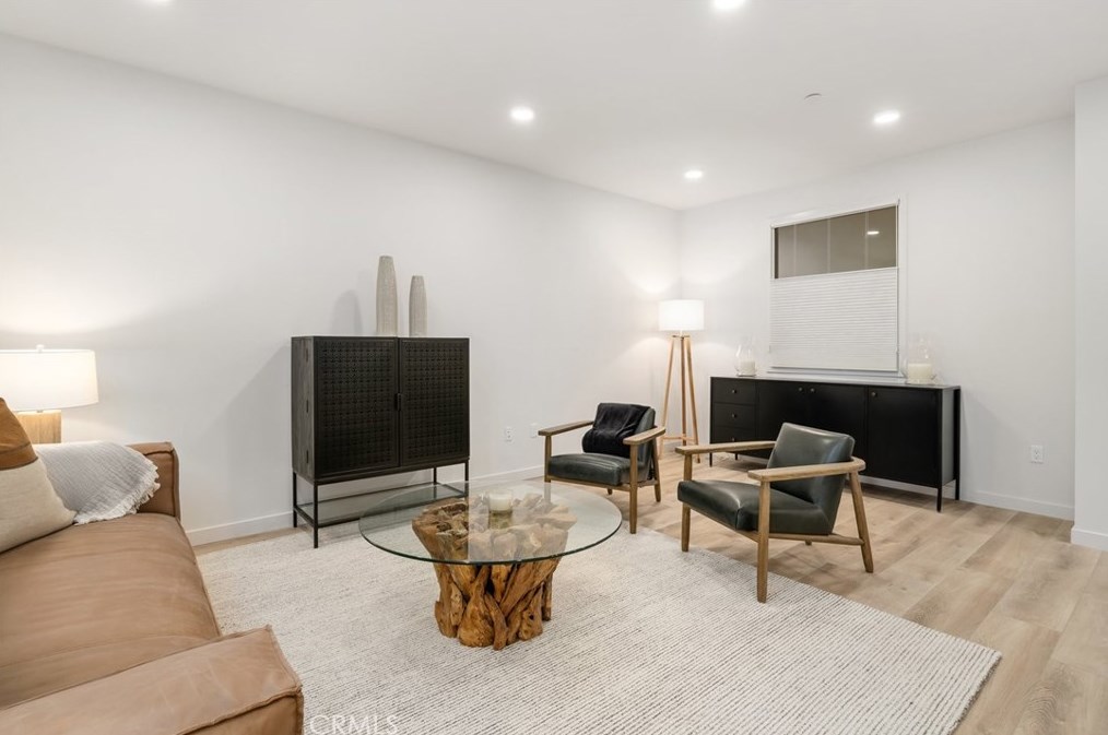 2475 Victoria Ave #403, San Luis Obispo, CA 93401
