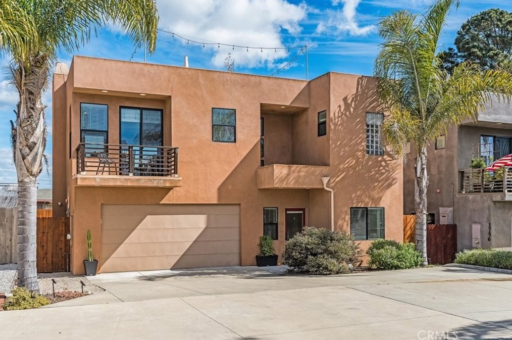 1752 Newport Ave, Pismo Beach, CA 93433-1828