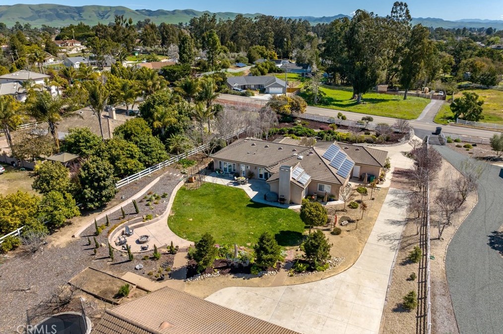 1144 Osage St, Nipomo CA  93444-9237 exterior