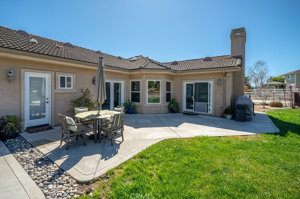 1144 Osage St, Nipomo CA  93444-9237 exterior