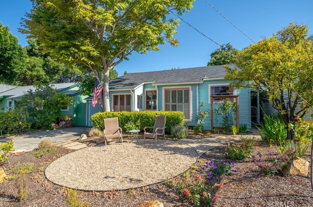 2048 Hope St, San Luis Obispo, CA 93405-2104