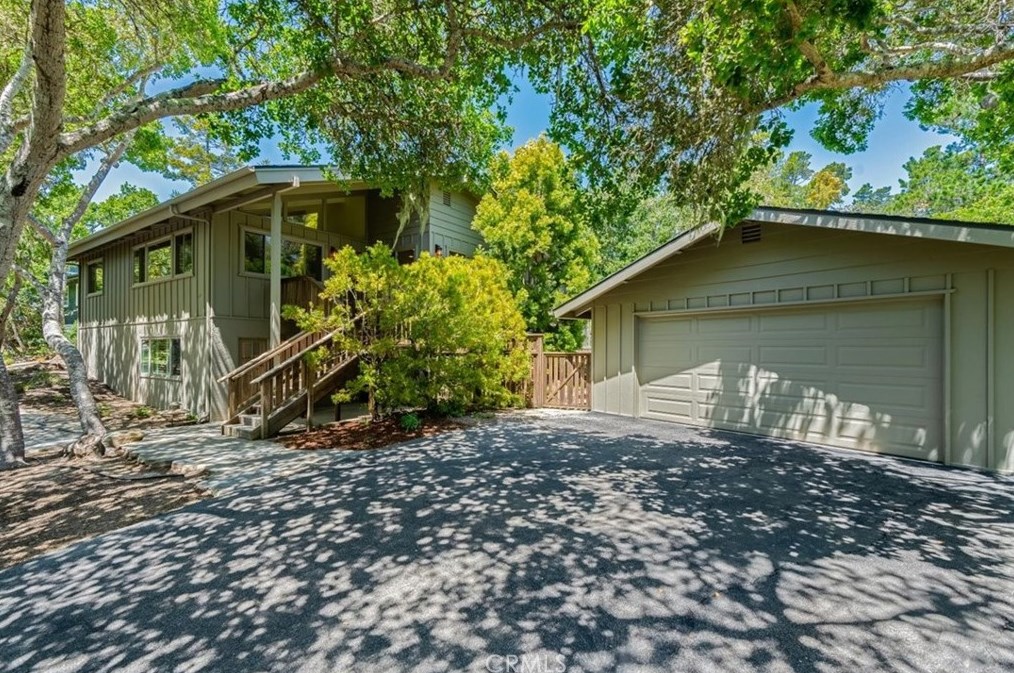 1097 Hillcrest Dr, Cambria, CA 93428-2503