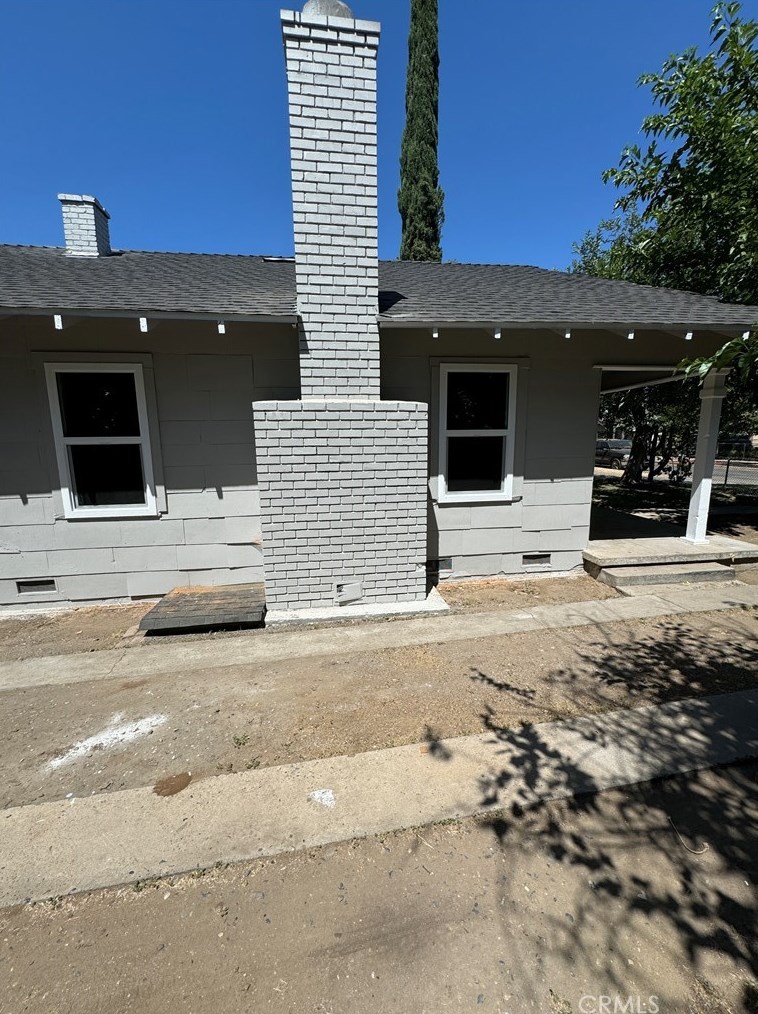 4586 Illinois Ave, Fresno CA  93702-2532 exterior
