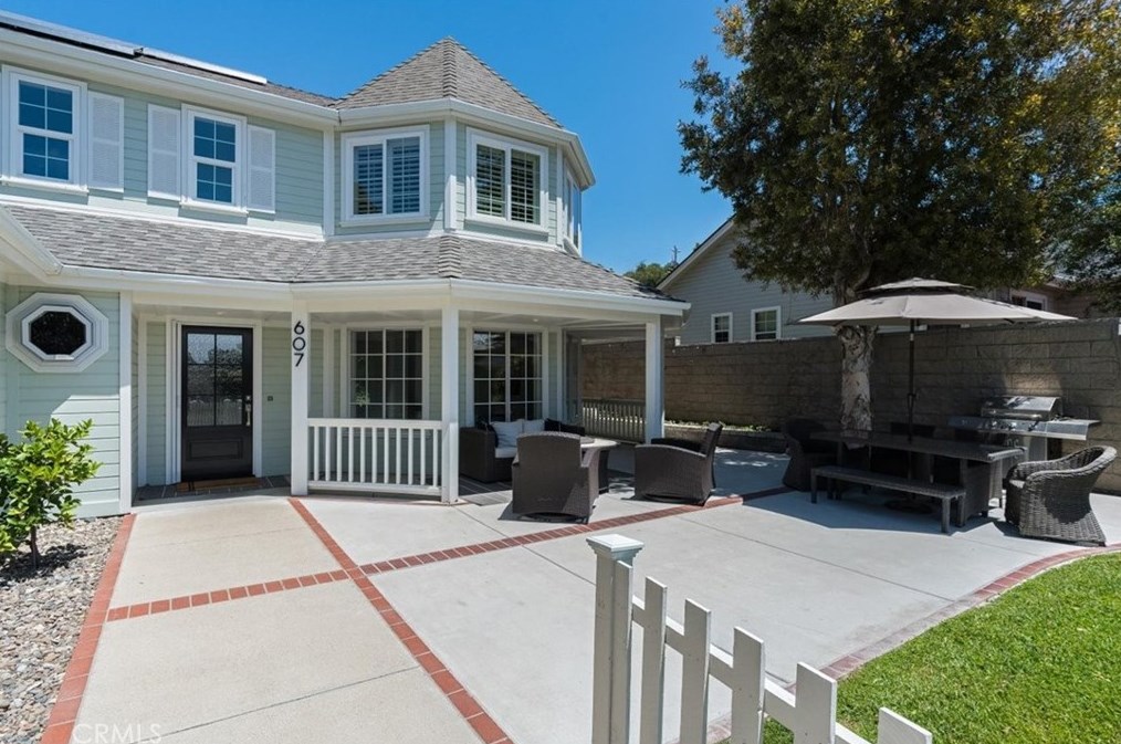 607 Village Ct, Pismo Beach, CA 93420-3378
