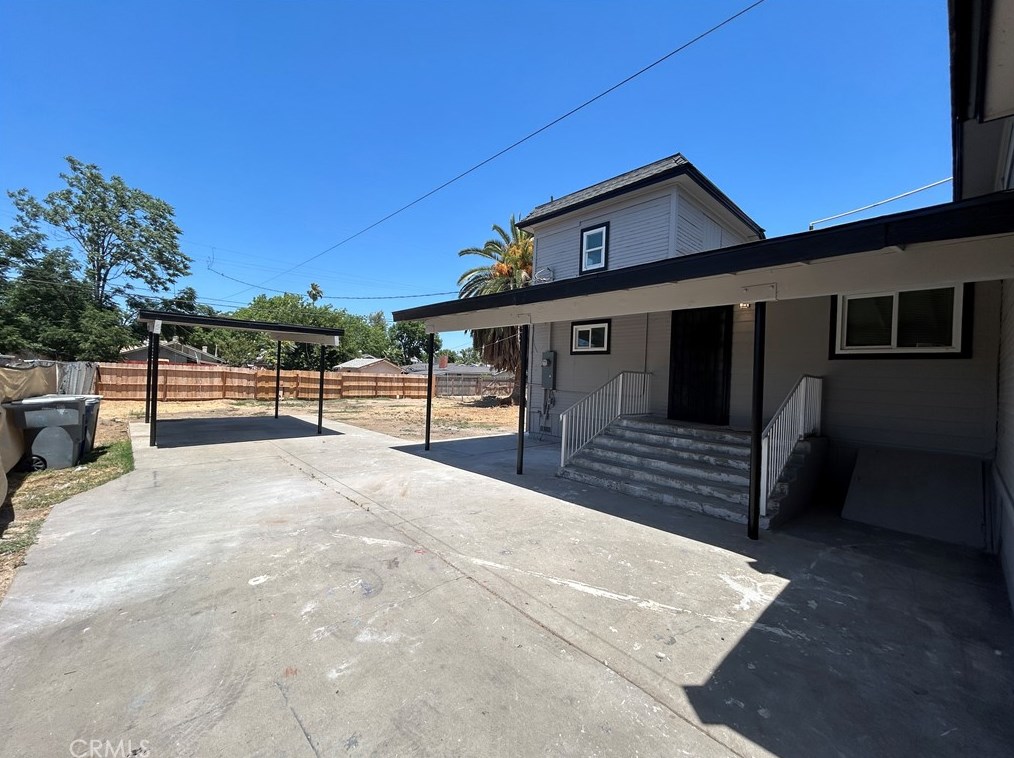 2045 Harvey Ave, Fresno CA  93702-1338 exterior
