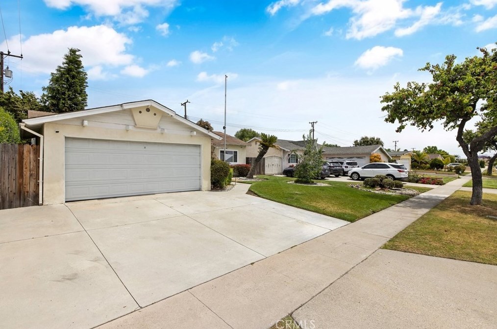 14102 Lake St, Garden Grove, CA 92843