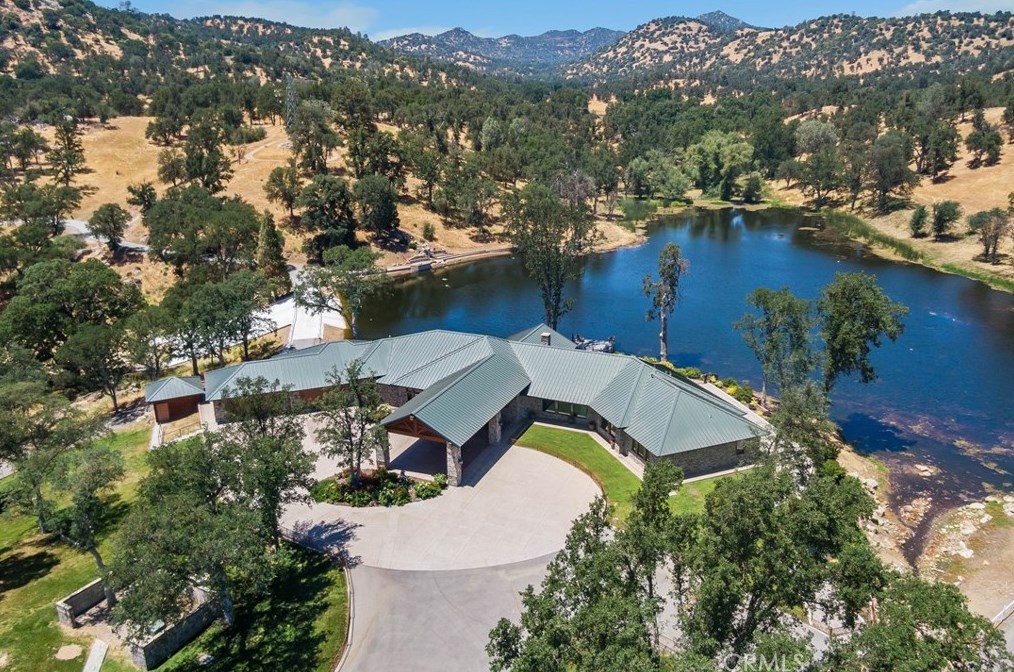 12541 Hwy 155, Woody, CA 93287