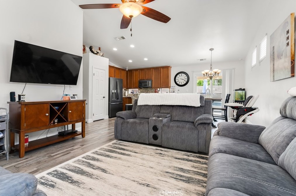 13413 Scafell Pike St, Bakersfield, CA 93314