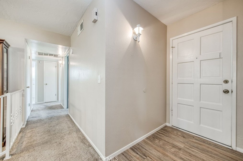 2440 Miami Ave, Clovis, CA 93611