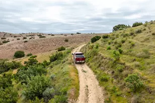 8050 Bitterwater Rd, Shandon, CA 93461 - Photo 24