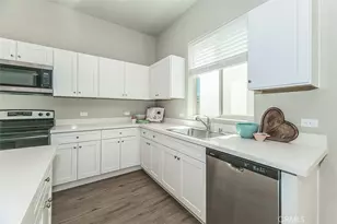 6008 E Sussex Way, Fresno, CA 93727 - Photo 14