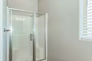 6008 E Sussex Way, Fresno, CA 93727 - Photo 28