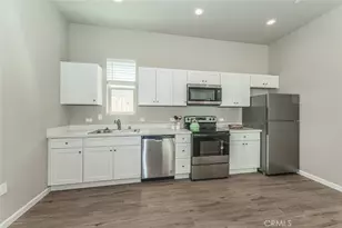 6008 E Sussex Way, Fresno, CA 93727 - Photo 44