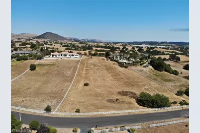 256 Candice Court, Arroyo Grande, CA 93420 - Photo 16