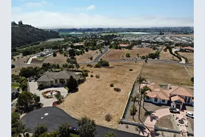 256 Candice Court, Arroyo Grande, CA 93420 - Photo 12