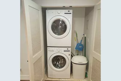 10862 Bloomfield Street #303, Toluca Lake, CA 91602 - Photo 20