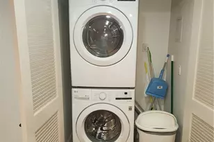 10862 Bloomfield St, Toluca Lake, CA 91602 - Photo 20