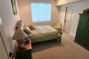 10862 Bloomfield St, Toluca Lake, CA 91602 - Photo 14