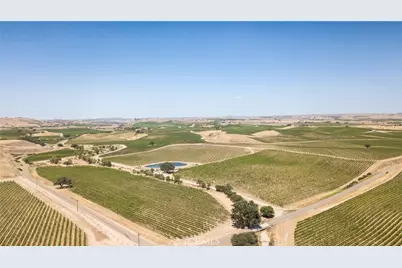 2995 Pleasant Road, San Miguel, CA 93451 - Photo 1