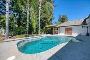 218 W Hubert Ct, Fresno, CA 93711 - Photo 52