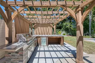 218 W Hubert Ct, Fresno, CA 93711 - Photo 56